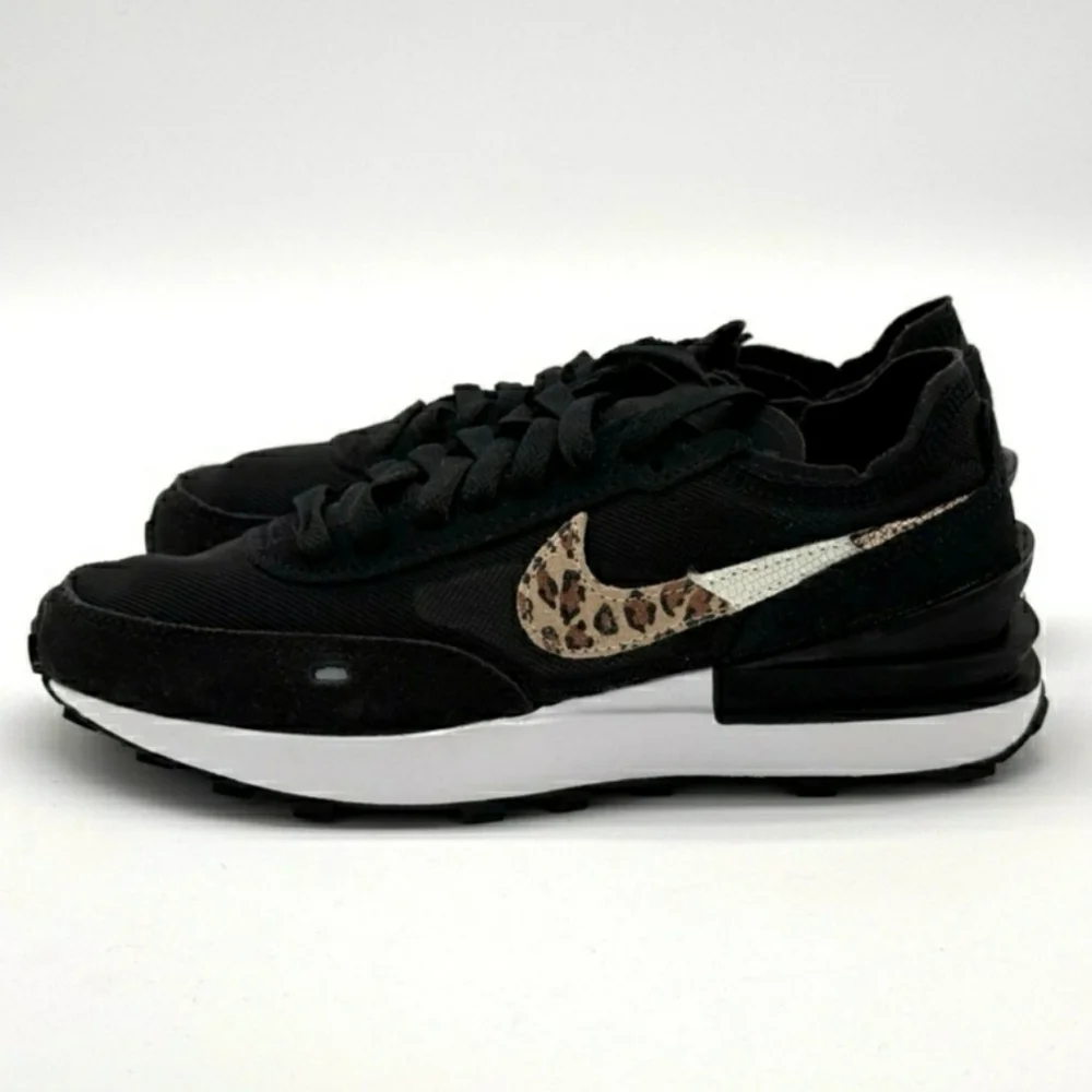Women's Nike Waffle One Black and Leopard Print Sneakers Size 9 - Picture 2 of 8